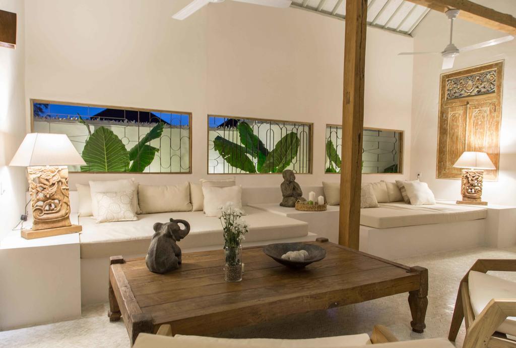 Villa Azcoyen - 3Br Villa In Canggu Exterior photo